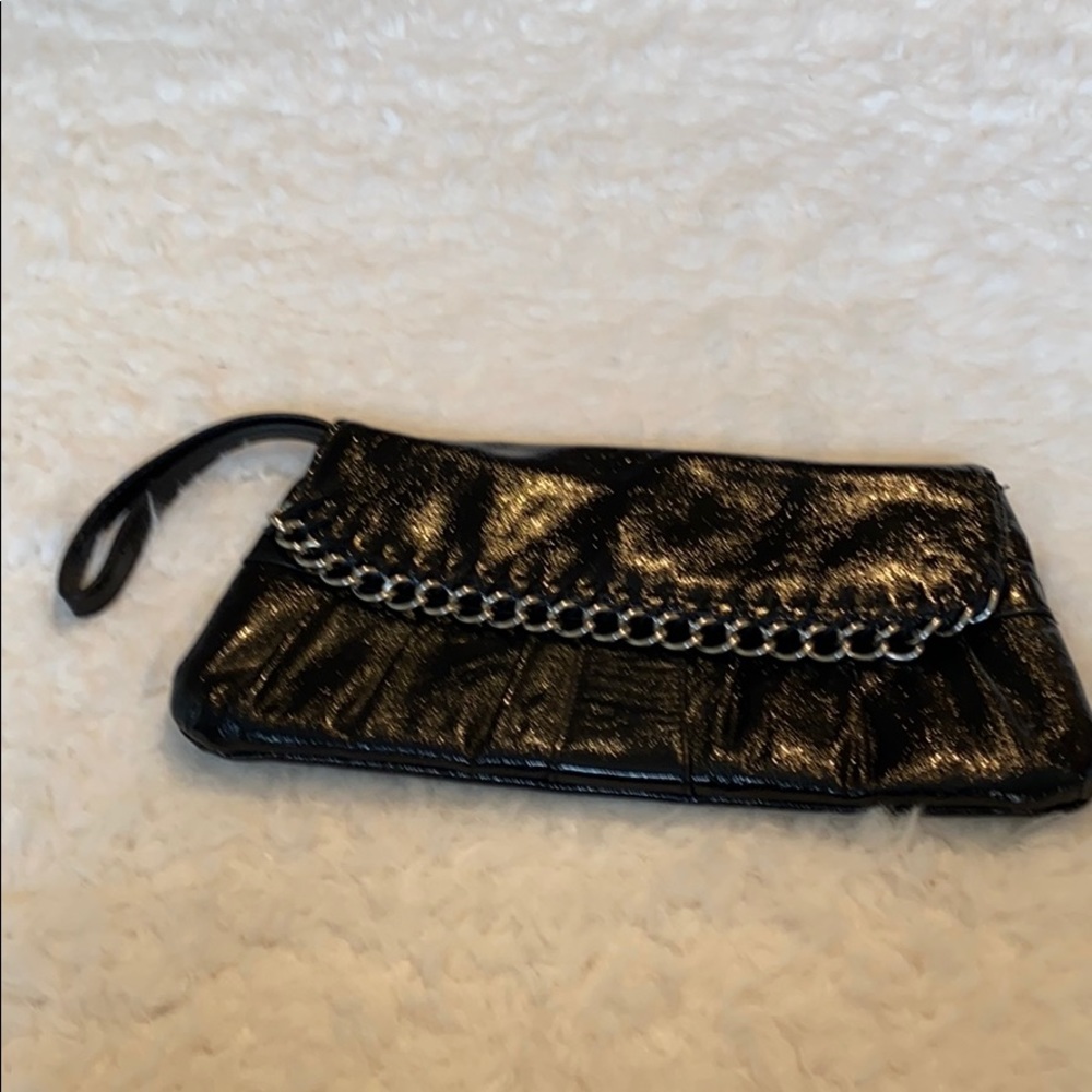 Black clutch